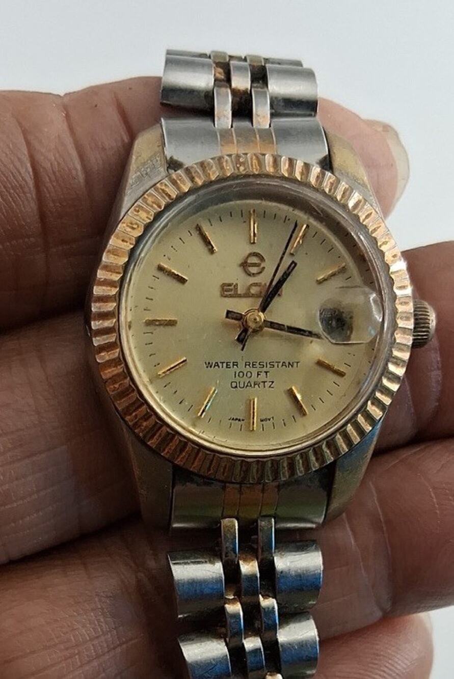 Vintage Elgin Womens Two Tone Quartz Watch Champagne Datejust Style EC 401 012